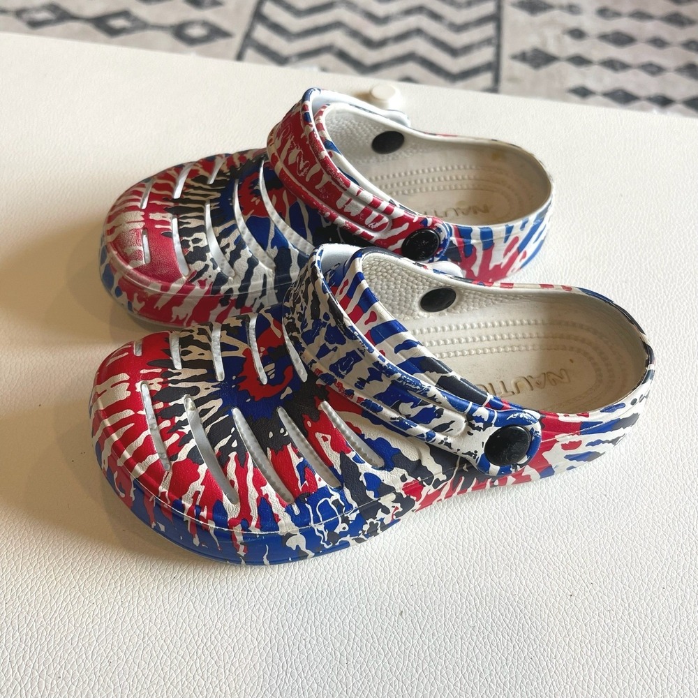 Nautica Kids Clogs Red White Blue Tie Dye Mismatched Sizes 12 and 13 Patriotic - Picture 3 of 5